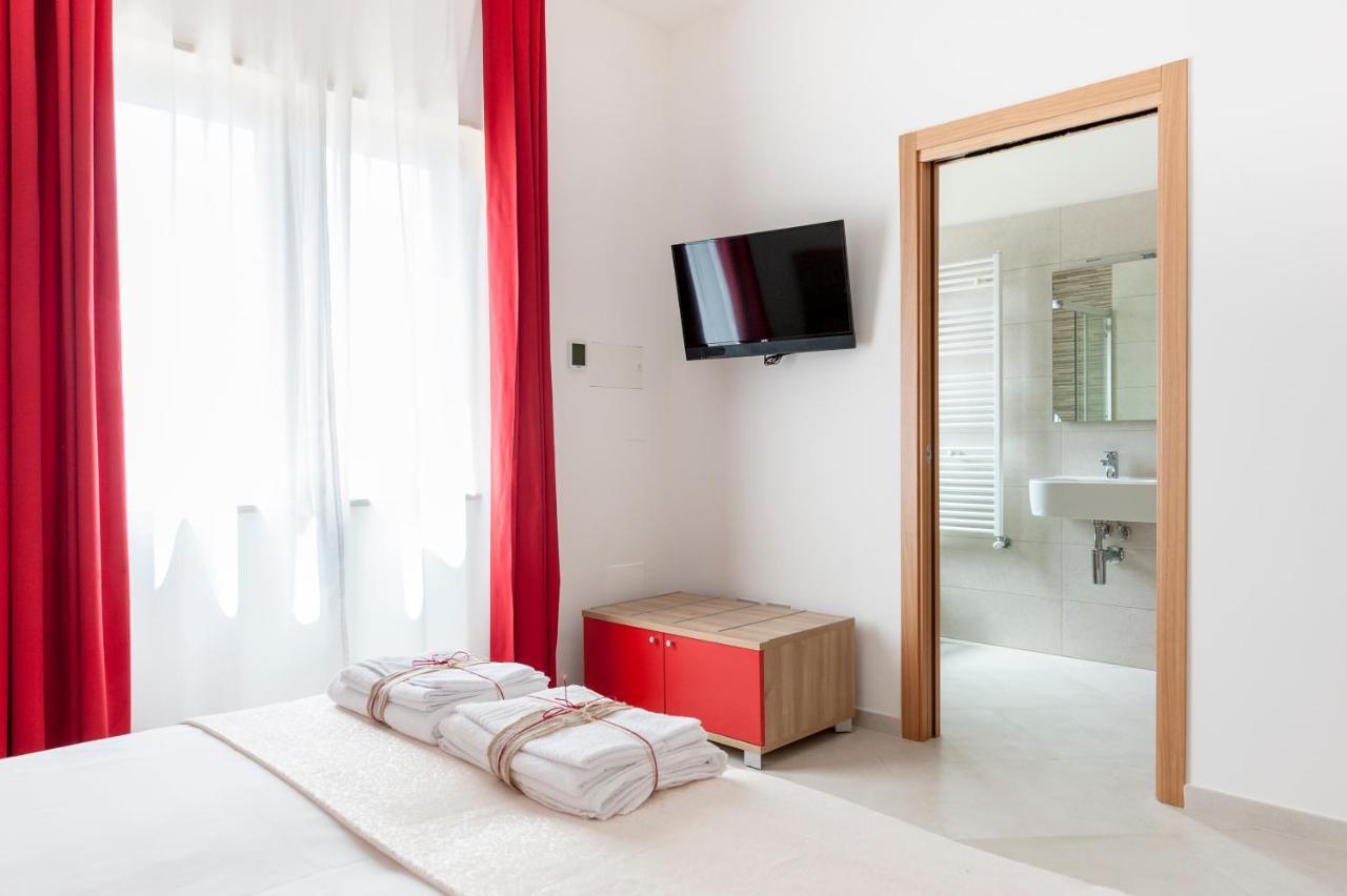 Ultimo Piano B&B Lecce Kültér fotó